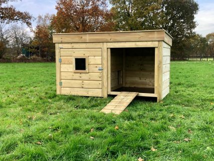 Eendenhok groot met plateau.
